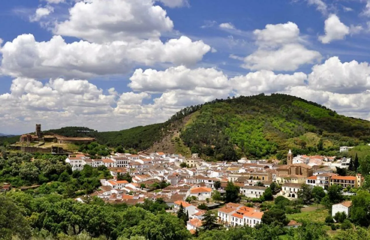 Holiday home Casa Rural La Torre Almonaster la Real